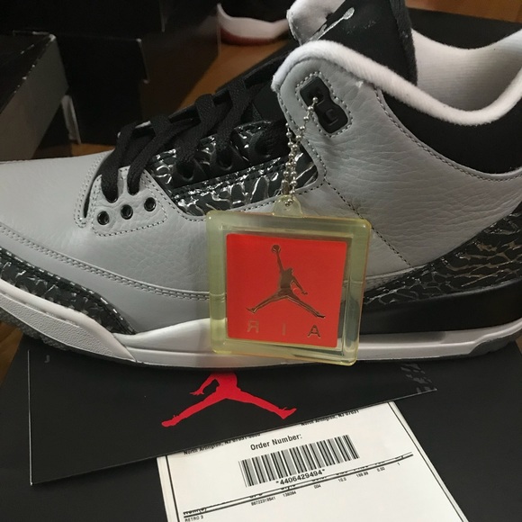 NEW! Authentic! Air Jordan 3 Retro “Wolf Grey” - Picture 3 of 4
